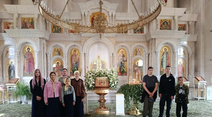Молодежь 17-го Полтавского благочиния совершила велопробег по храмам