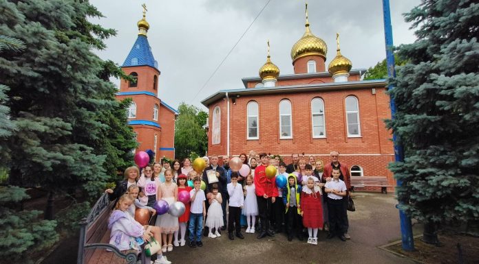 В Свято-Георгиевском храме хутора Ленина состоялся праздник в рамках семейного фестиваля