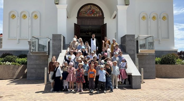 Воспитанники воскресной школы храма Вознесения Господня Тимашевского района посетили храм Рождества Христова в станице Динской