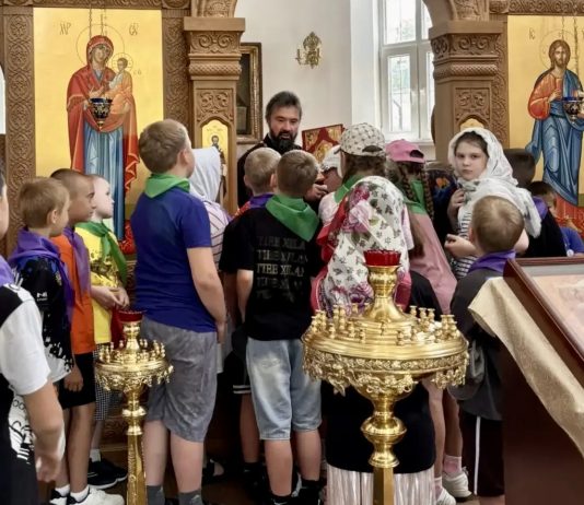 Школьники из посёлка Украинского побывали в строящемся храме