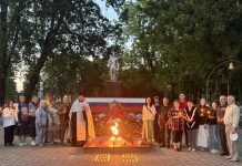 В станице Васюринской прошла народная акция «Свеча памяти» и заупокойная лития по погибшим воинам
