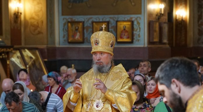 Митрополит Василий возглавил Божественную литургию в Свято-Екатерининском кафедральном соборе