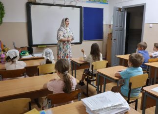 В храме Рождества Христова начала работу летняя воскресная школа для детей