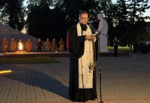 В День памяти и скорби станица Динская встретила рассвет у мемориала