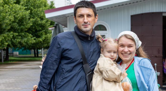 В храме святителя Спиридона в день Святой Троицы прошел праздник семьи