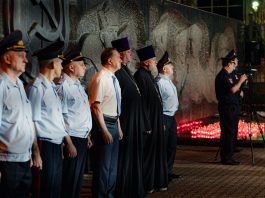Руководитель епархиального отдела по взаимодействию с МВД протоиерей Геннадий Волков принял участие в траурном митинге