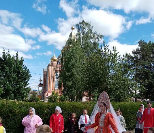 В храме Вознесения Господня провели праздничное мероприятие, посвящённое Дню семьи