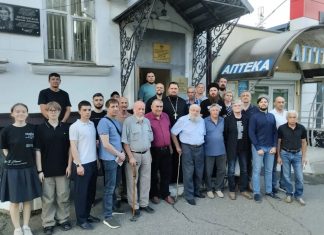Иерей Виктор Аникин посетил отчетный сбор казачьего общества
