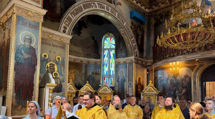 В храме при Краевой клинической больнице № 2 г. Краснодара прошёл благодарственный молебен ко Дню медицинского работника