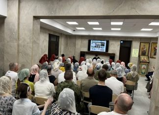 Участники общества православных врачей посетили лекцию в храме вмч. Пантелеимона
