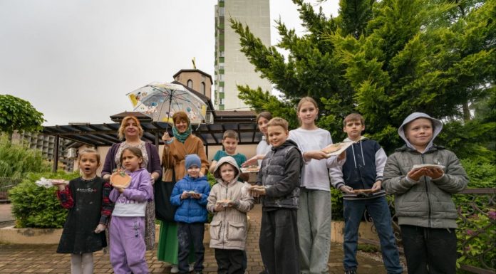 В храме Иоанна Крестителя прошёл мастер-класс по лепке из глины