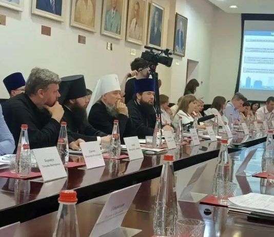 Митрополит Василий возглавил делегацию Краснодарского края на Межрегиональном форуме Всемирного русского народного собора