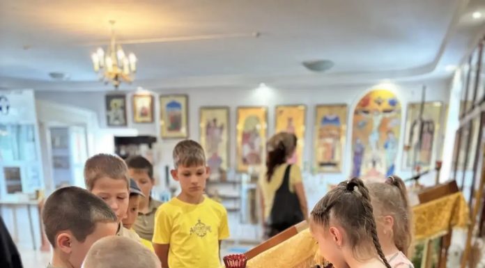 Воспитанники творческой мастерской посетили храм станицы Старомышастовской