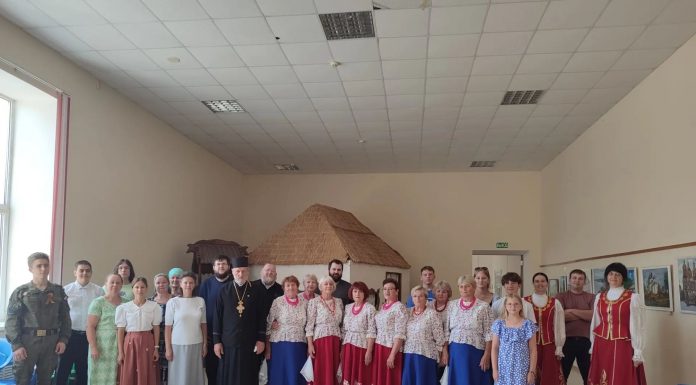 В 17-м Полтавском благочинии прошли мероприятия ко Дню семьи, любви и верности