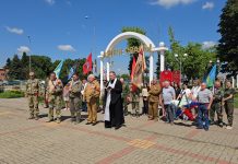 Иерей Георгий Белан совершил заупокойную молитву о всех погибших воинах