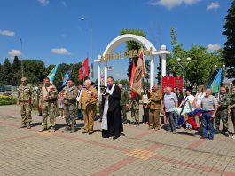 Иерей Георгий Белан совершил заупокойную молитву о всех погибших воинах
