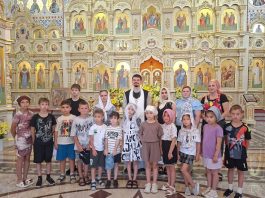 В храме Рождества Христова прошла встреча с воспитанниками летнего лагеря