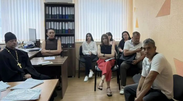 Священник принял участие в заседании комиссии по делам несовершеннолетних и защите их прав