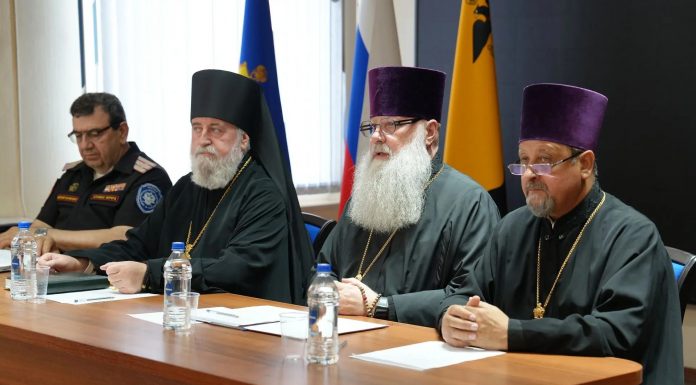 В Новороссийском казачьем кадетском корпусе состоялся семинар, посвященный работе духовенства с казачеством
