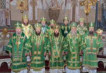 Митрополит Василий сослужил митрополиту Сыктывкарскому и Коми-Зырянскому Филиппу в день перенесения мощей святителя Филиппа Московского