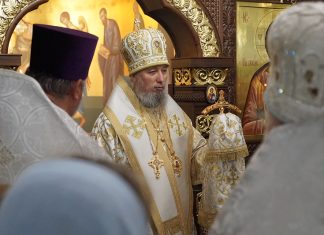 Митрополит Василий совершил чин освящения придела Свято-Сергиевского храма города Краснодара