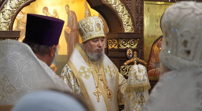 Митрополит Василий совершил чин освящения придела Свято-Сергиевского храма города Краснодара