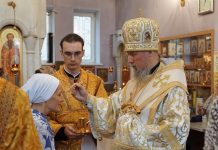 Митрополит Василий совершил Всенощное бдение в храме Архистратига Божия Михаила города Краснодара
