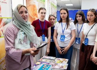 Волонтёры Рождественского храма провели акцию «За жизнь»