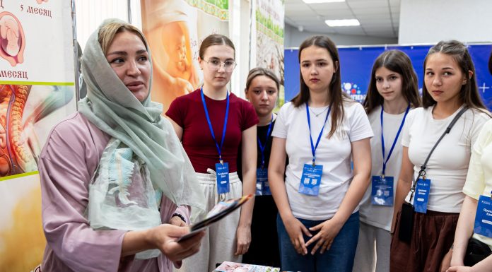 Волонтёры Рождественского храма провели акцию «За жизнь»