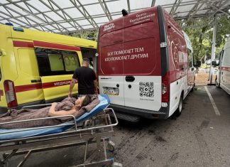 Волонтеры сестричества Свято-Екатерининского кафедрального собора помогли в перевозке тяжелобольной подопечной