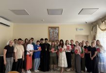В храме Святого Духа прошла встреча с молодёжью в рамках акции «Подари мне жизнь!»