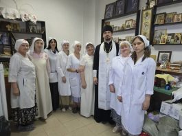 Иерей Михаил Монтиков вместе с сёстрами милосердия навестил пациентов Краснодарского хосписа