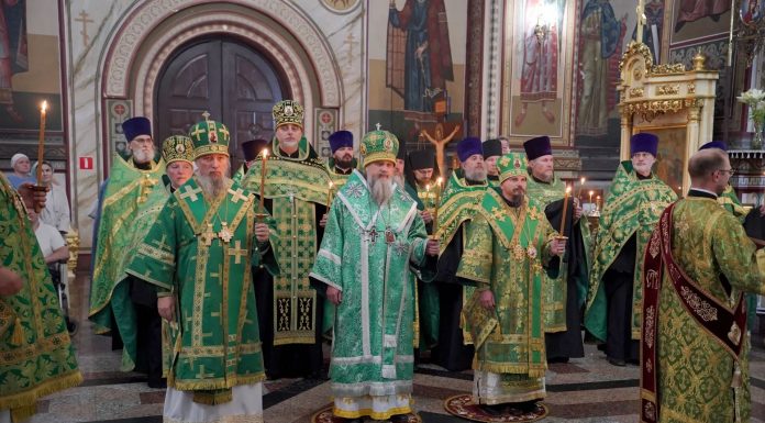Митрополит Василий принимает участие в торжествах, посвященных 30-летию служения митрополита Сыктывкарского и Коми-Зырянского Филиппа