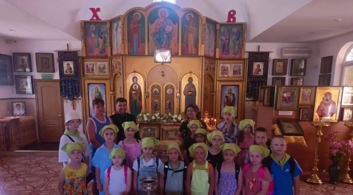 Воспитанники культурно-досугового центра посёлка Южного побывали в храме Преображения Господня