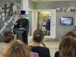 Служение вере и Отечеству: в Краснодаре прошла лекция о военном духовенстве
