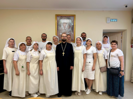 В храме Святого Духа прошло собрание сестричества милосердия