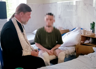 Протоиерей Александр Игнатов посетил раненых военнослужащих в госпитале