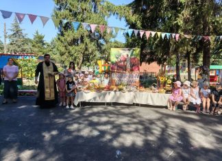 Протоиерей Сергий Покорук посетил детский сад № 4 станицы Динской