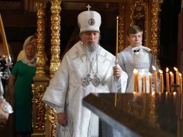Митрополит Екатеринодарский и Кубанский Василий совершил панихиду по митрополиту Исидору (Кириченко)