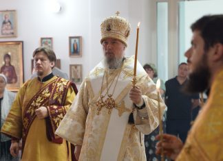 Митрополит Василий совершил Всенощное бдение в храме святого Архангела Гавриила станицы Новомышастовской