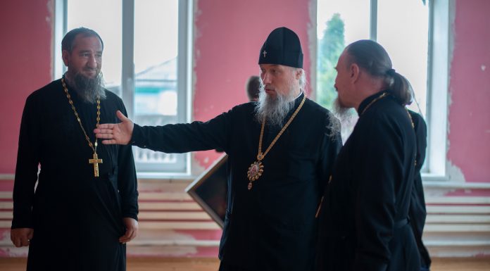 Митрополит Василий совершил рабочую поездку в Апшеронское благочиние