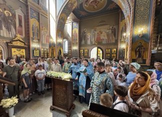 В храмах Екатеринодарской епархии прошли молебны перед началом учебного года