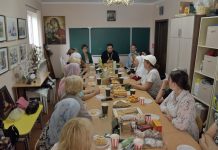 Группы поддержки зависимых и созависимых возобновили работу после летнего перерыва