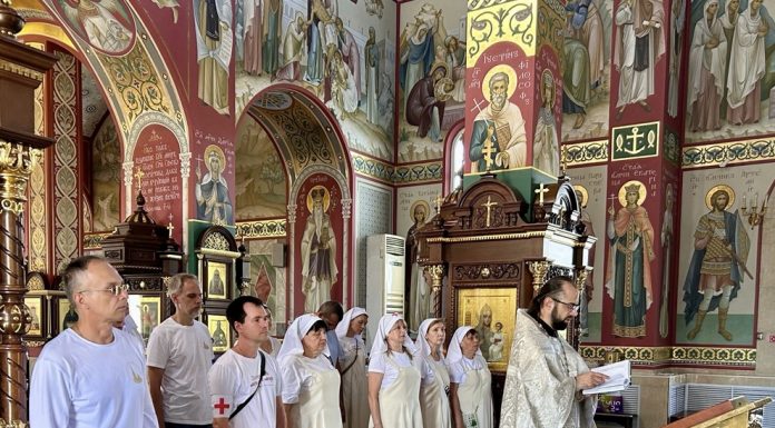 В храме Святого Духа состоялся водосвятный молебен с участием сестер милосердия