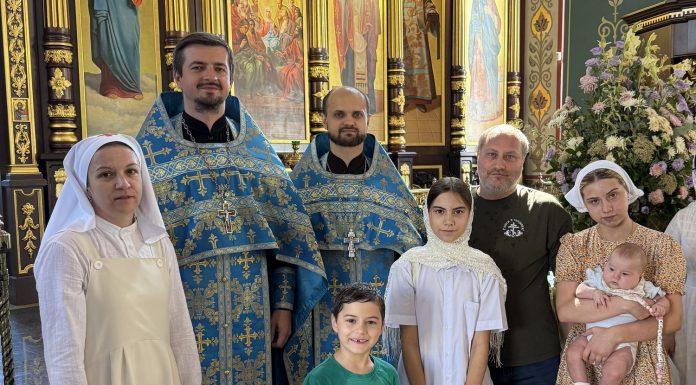 В храме Святого Духа состоялась ежегодная благотворительная акция ко Дню знаний