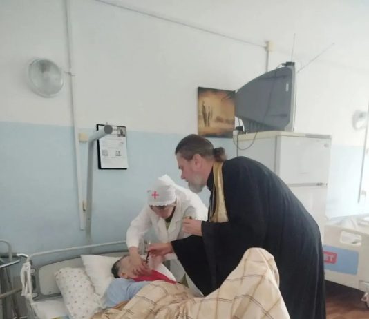 Протоиерей Андрей Драган навестил пациентов Краснодарского хосписа
