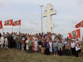 В Краснодаре состоялся общегородской автомобильный Крестный ход