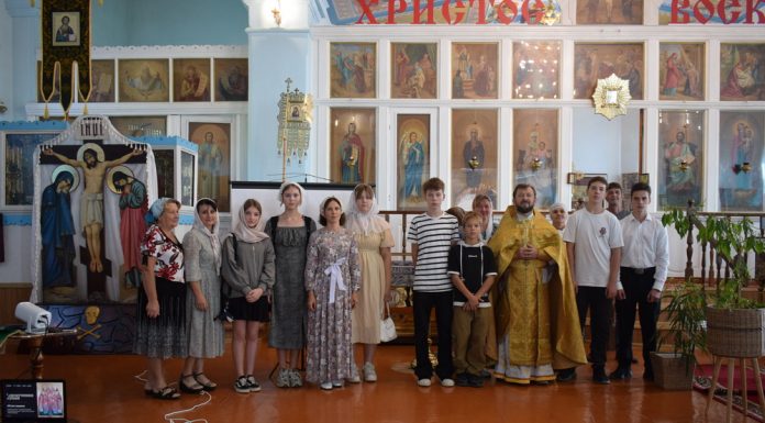 Молодежь 17-го благочиния совершила поездку в храм иконы Божией Матери «Всех скорбящих Радость» станицы Ивановской