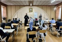 Храм Вознесения Господня ст. Пластуновской и приходскую воскресную школу посетили школьники