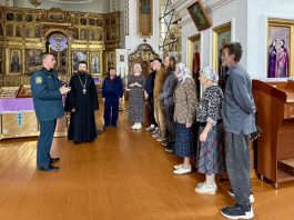 В храме Вознесения Господня прошла встреча с сотрудником МЧС
